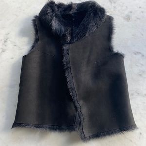 Black shearling reversible vest